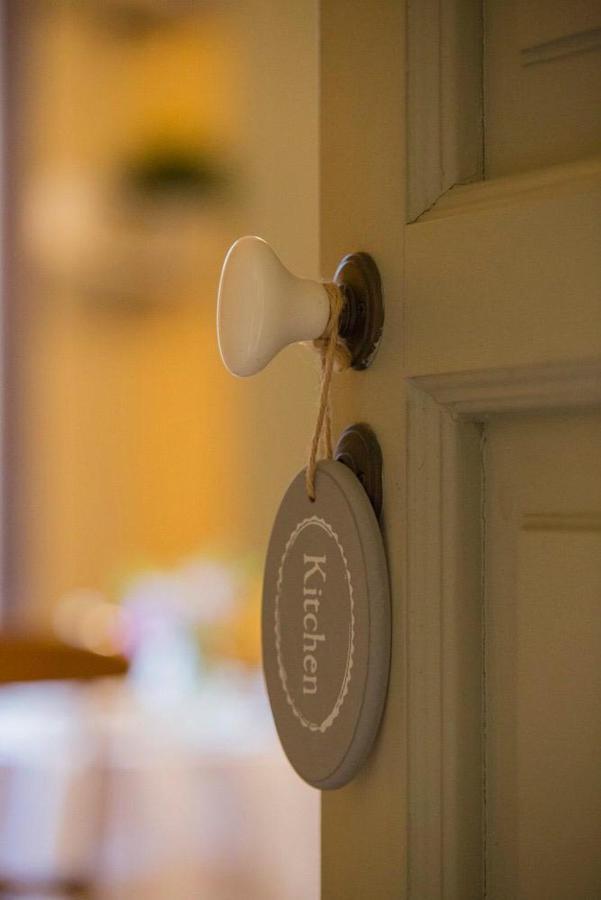 カゼルタ Dependance Royale Bed & Breakfast エクステリア 写真