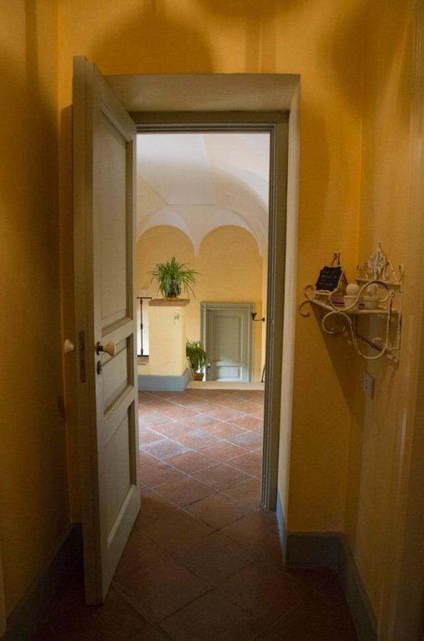 カゼルタ Dependance Royale Bed & Breakfast エクステリア 写真