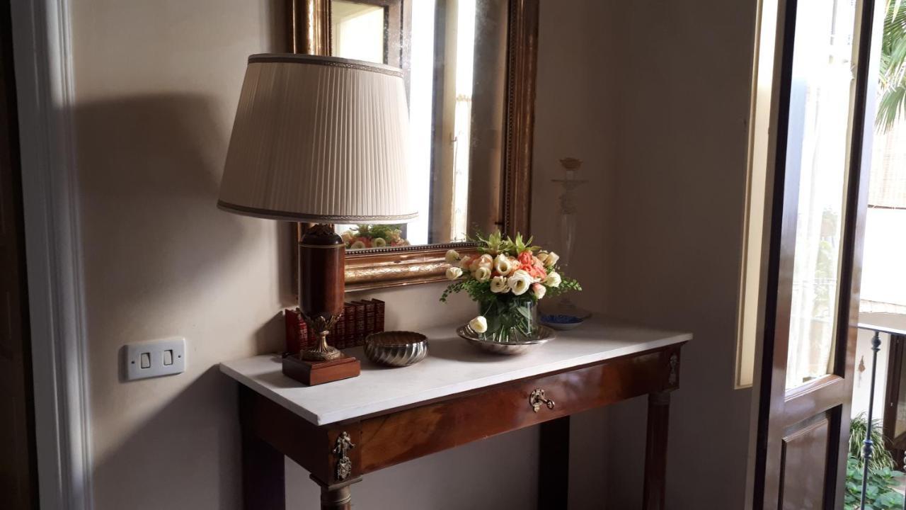 カゼルタ Dependance Royale Bed & Breakfast エクステリア 写真