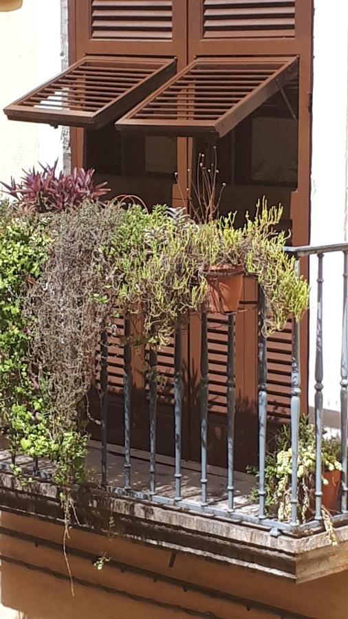 カゼルタ Dependance Royale Bed & Breakfast エクステリア 写真